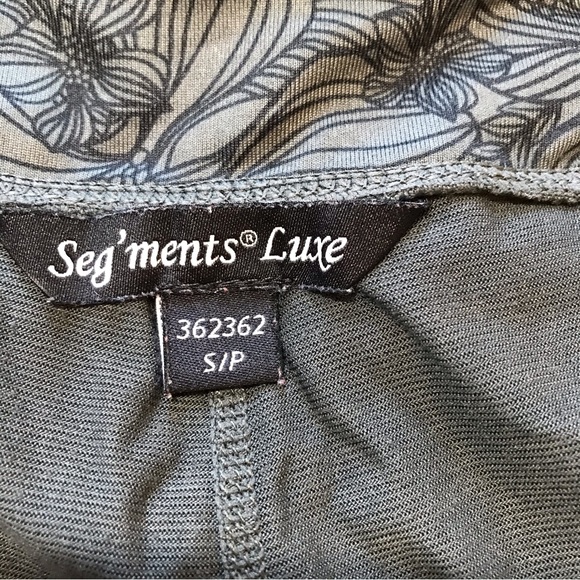 Segments Luxe green skort comfortable stretch beautiful pattern Size S - Picture 4 of 9